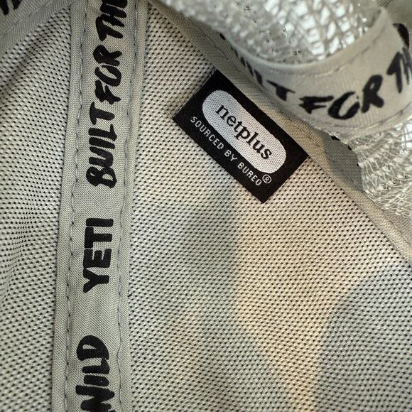 YETI Mountain Badge Trucker Snapback Hat Black Gray - Picture 11 of 11